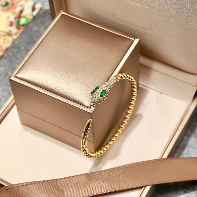 Одежда высшего качества зеленый глаз змеи Стиль микро Мозаика Топ CZ Кристаллы