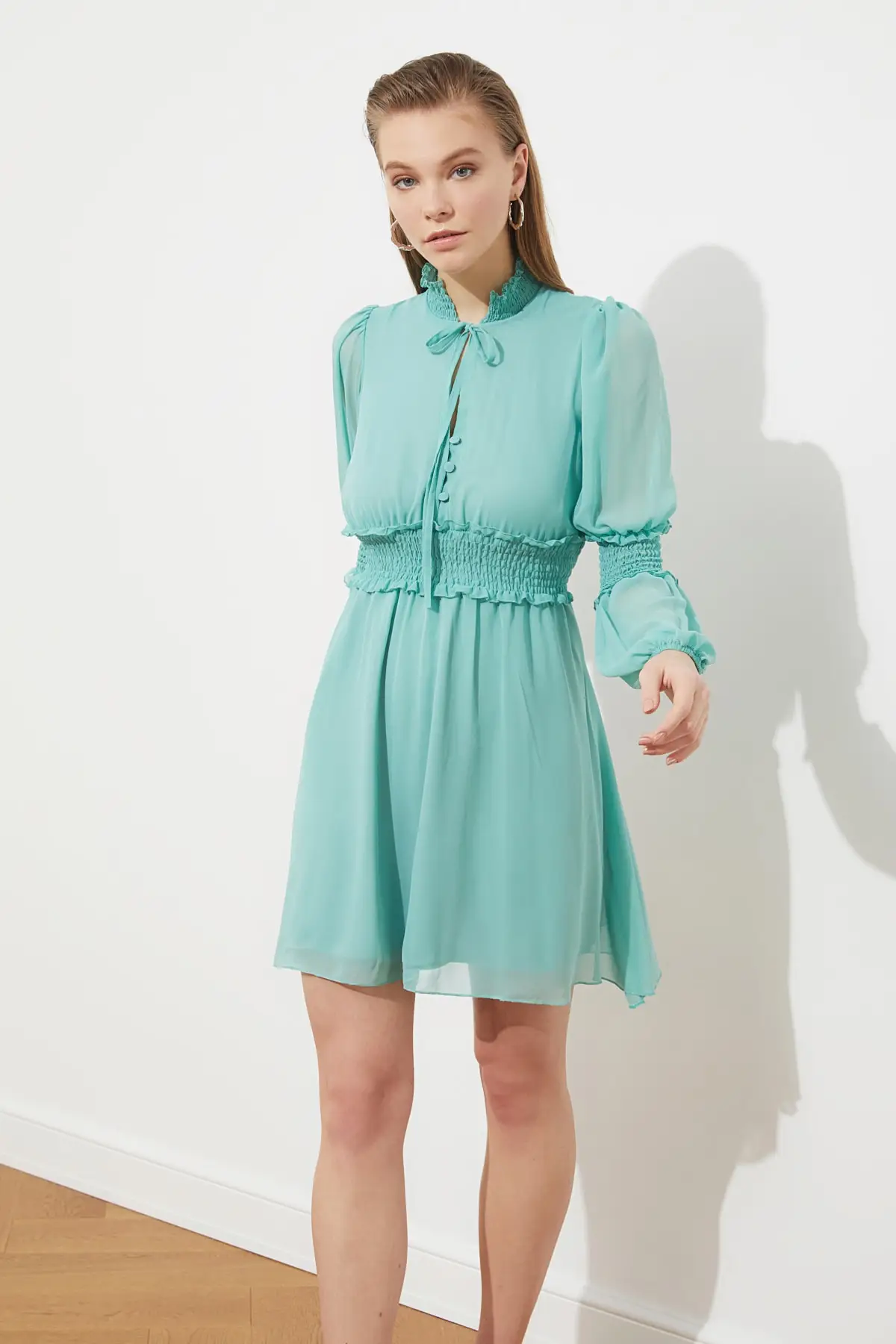

Trendyol Gipe Detailed Chiffon Dress TPRSS21EL0851