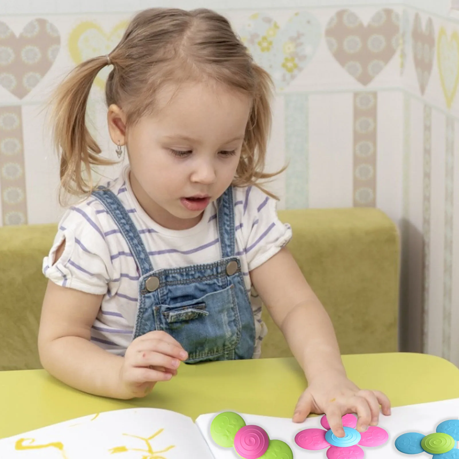 

Spinning Top Toy Baby Toys Spin Sucker Spinning Top Spinner Toy Classic Gyroscope Funny Old-fashioned Baby Suction Cup Toy