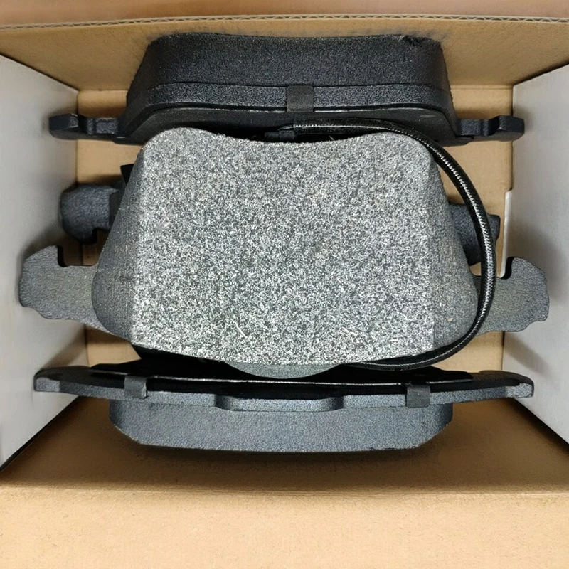 

Car Accessories Fit For AUDI A4 (8EC, B7) A6 A8 Ceramic Car Brakes Pad Manufacturer D1111 A set of four pcs