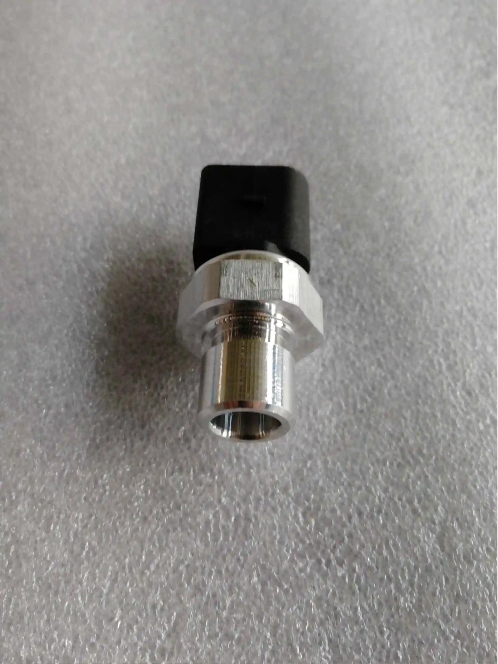 Новый датчик давления A/C для udi A4 A5 Quattro Q5 V W Tiguan T ouareg OEM:4H0959126 4H0 959 126 | Автомобили и