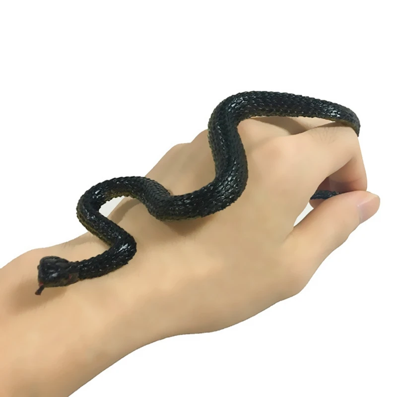 

1PC Novelty Halloween Gift Simulation Soft Scary Fake Snake Horror Toy For Party Event Tricky Funny Spoof Toys