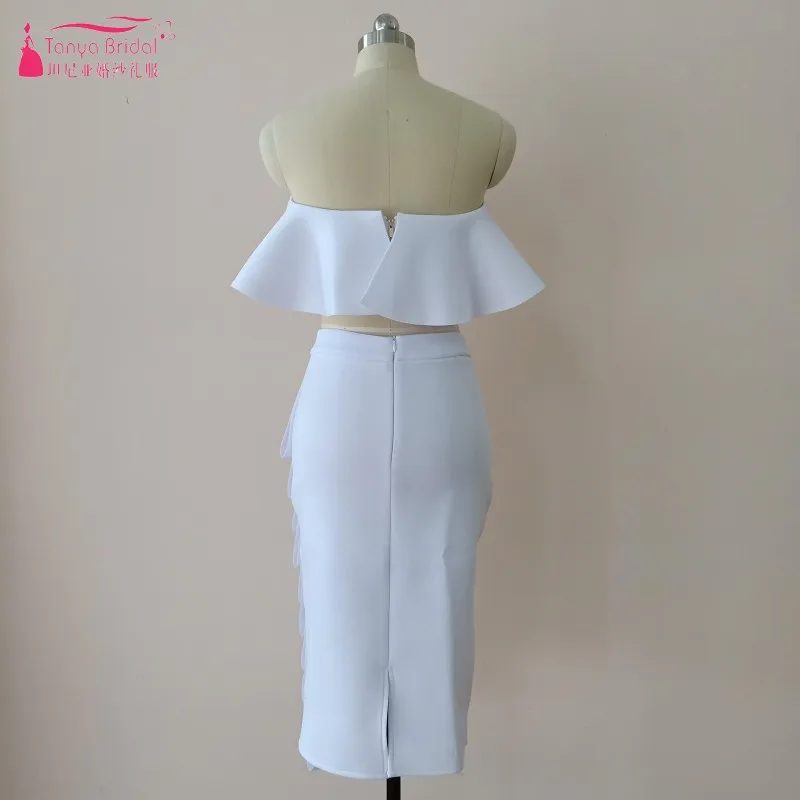 Белое коктейльное платье Таня облегающее без бретелек длиной ниже колена из