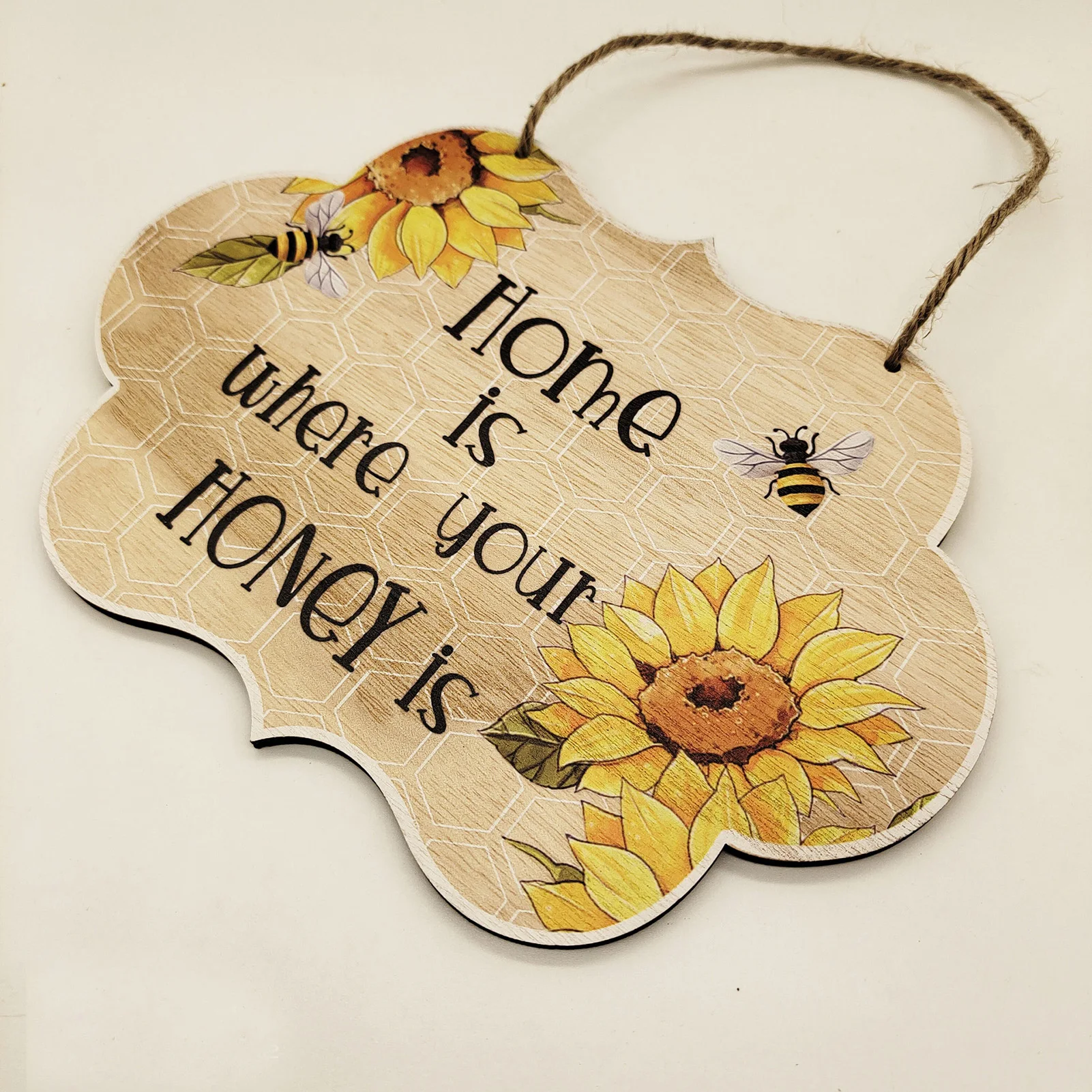 

Bee Festival Wooden Pendant Honeycomb Holiday Decoration Crafts