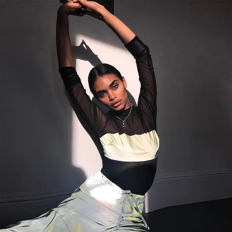 Новый сетчатый облегающий костюм с длинными рукавами и светоотражающей основой |