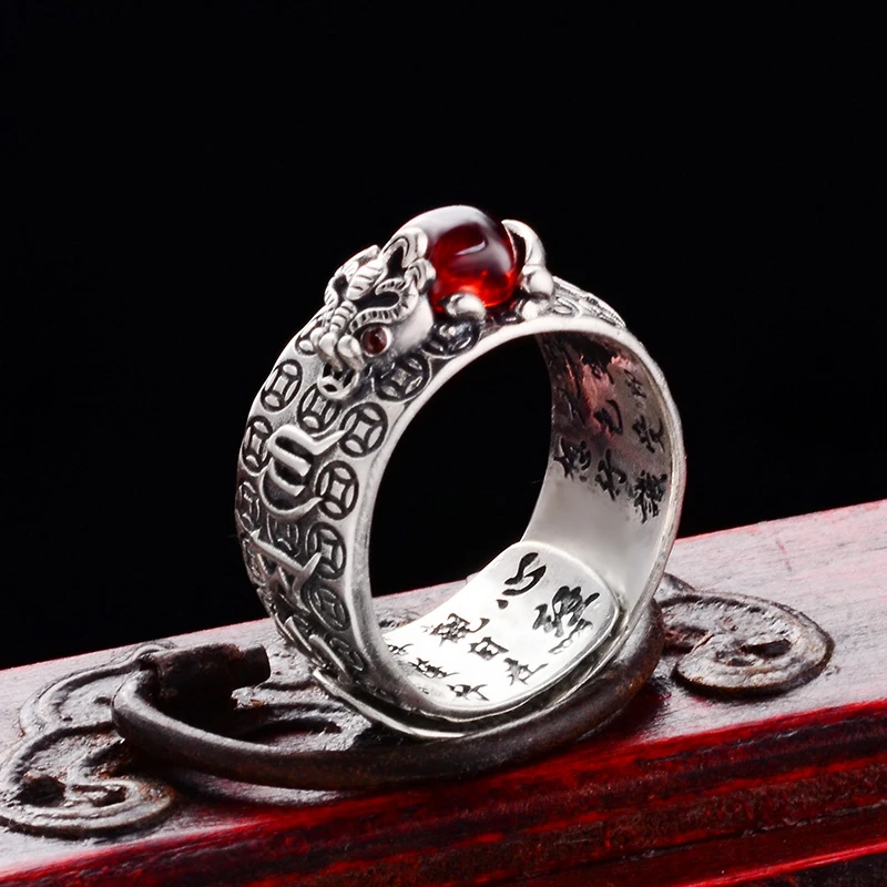 925 Sterling Silver Old Silver Craftsman Handcrafted Mink Heart Ring Men's Fashion Individual Open Ring with Garnet Ring Jewelry