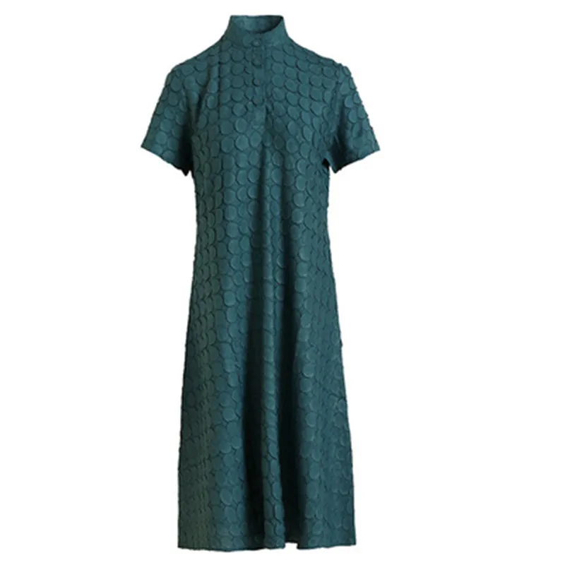 

Miyake folds high-end heavy industry embroidery noble lady plus size dress 2021 new summer women mid-length slim slimming dress