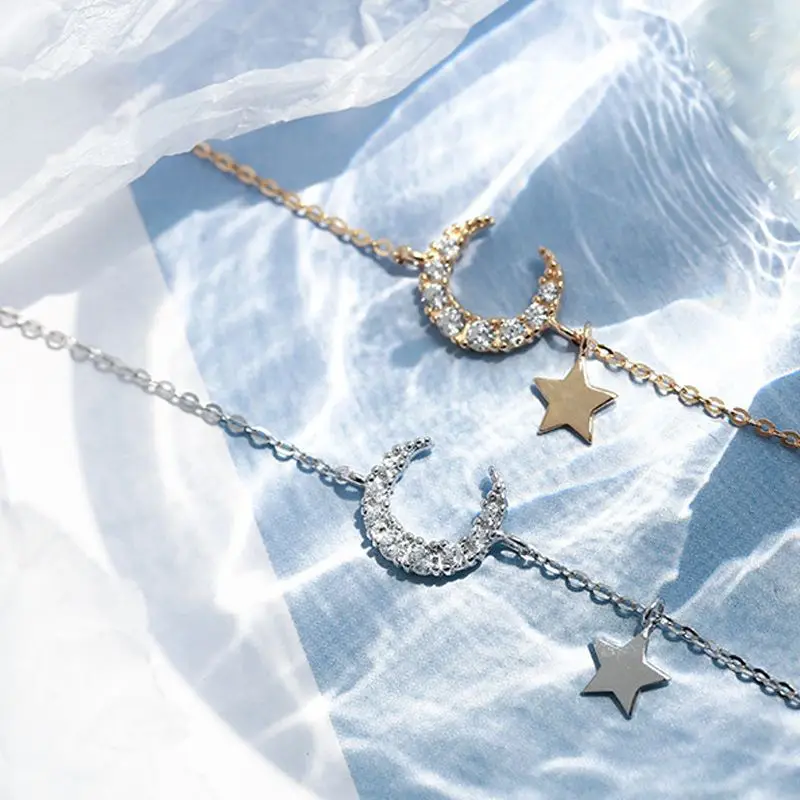 

Bracelets Female Version of Moon Simple Temperament Flashing Diamond Girlfriends Net Color Preservat