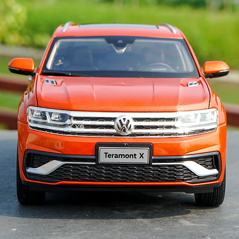 1/18 sаик Volkswagen Teramont X 2019 оранжевая литая фотография с маленьким подарком|Наземный