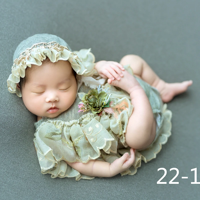 0-1 Month Newborn Photography Props Baby Girl Boy   Baby Hat Lovely Photo Suit Lace  Pattern New Born Baby Boy Clothes for Shoot enlarge