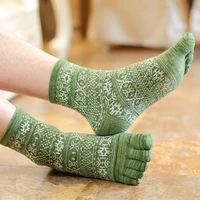 4 colors five finger socks mens vintage casual style cotton mens socks male thermalthick warm socks hosiery