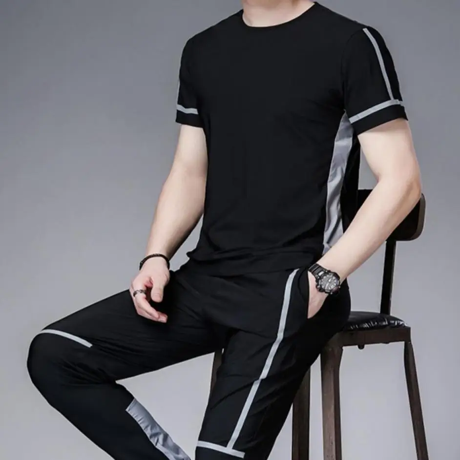 

Men's new 2021 spring and summer simple leisure sportswear suit round neck short sleeve T-shirt handsome men's suit
