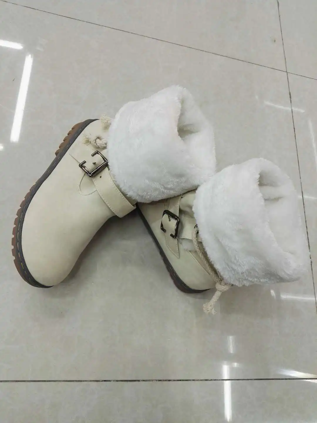 Женские замшевые сапоги до середины икры на шнуровке зимняя обувь из флока O6-60 |