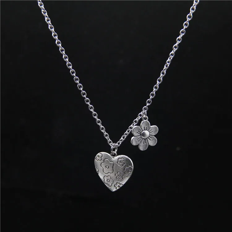 

Punk Rock Flower Bear Heart Pendant Necklace Hip Hop Fashion Jewelry Cool For Women Girl Gifts Accessories Party Nightclub Gifts