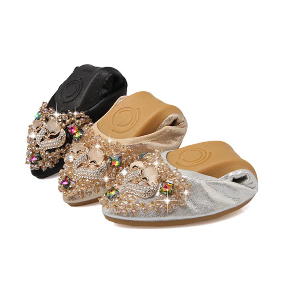 Балетки женские на плоской подошве модные блестящие без застежки заостренный