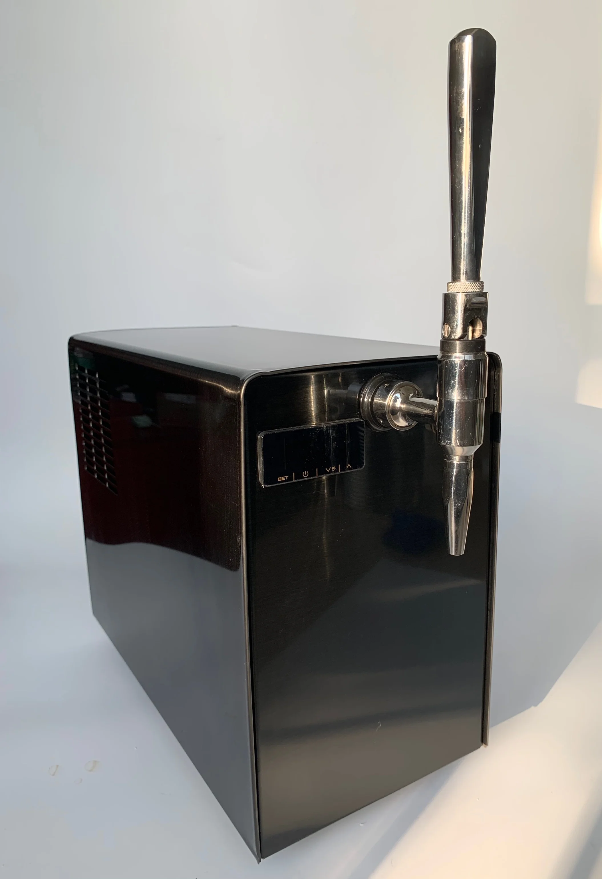 

Table Nitro Cold Brew Coffee Dispenser for Commercial Using