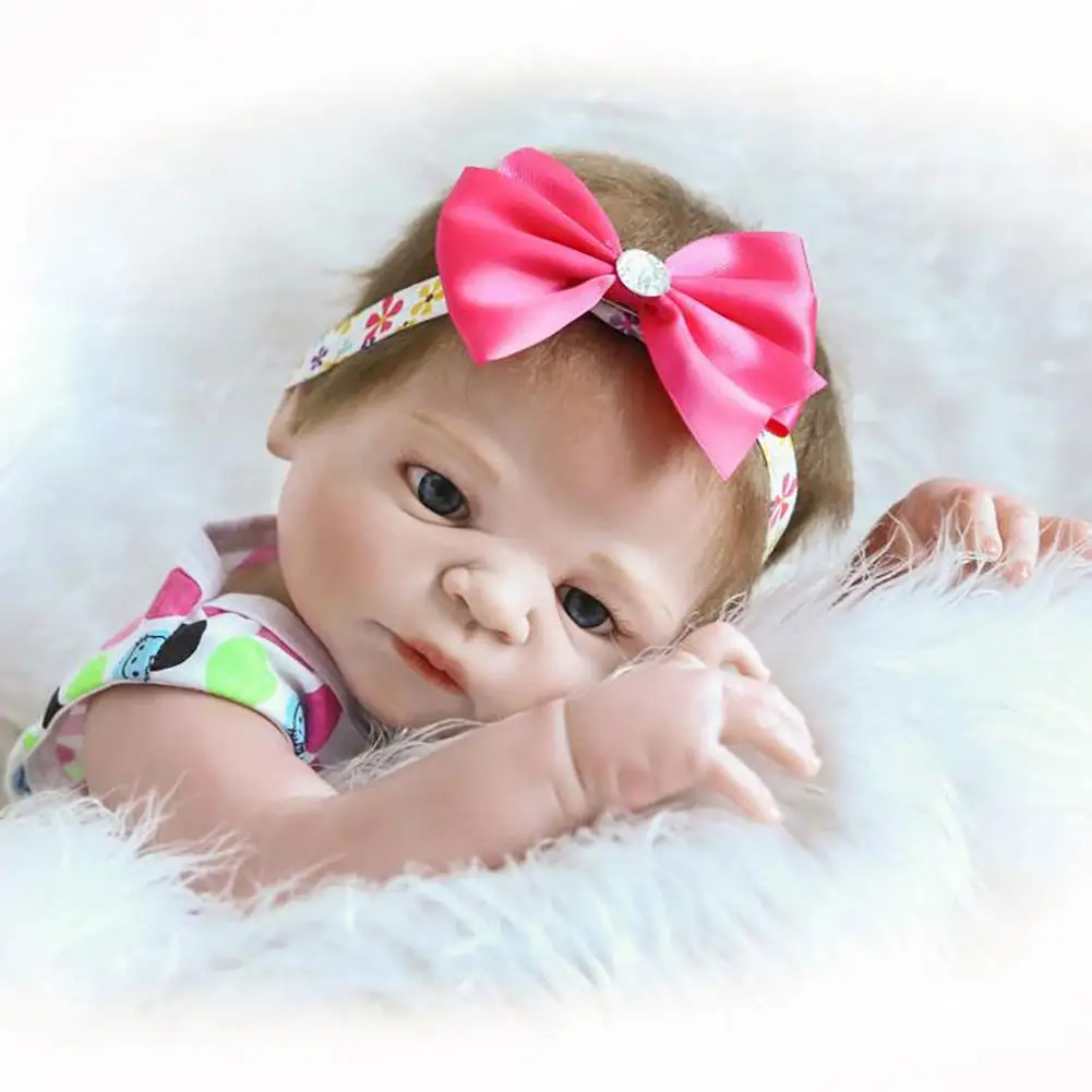 

23" Beautiful Full Simulation Silicone Baby Girl Reborn Kids Doll in Dress