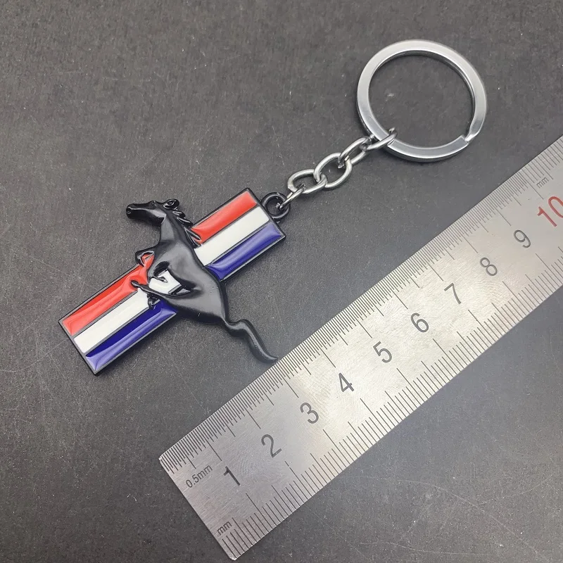 Металлический автомобильный брелок с эмблемой лошади объемный для ключей Ford Mustang