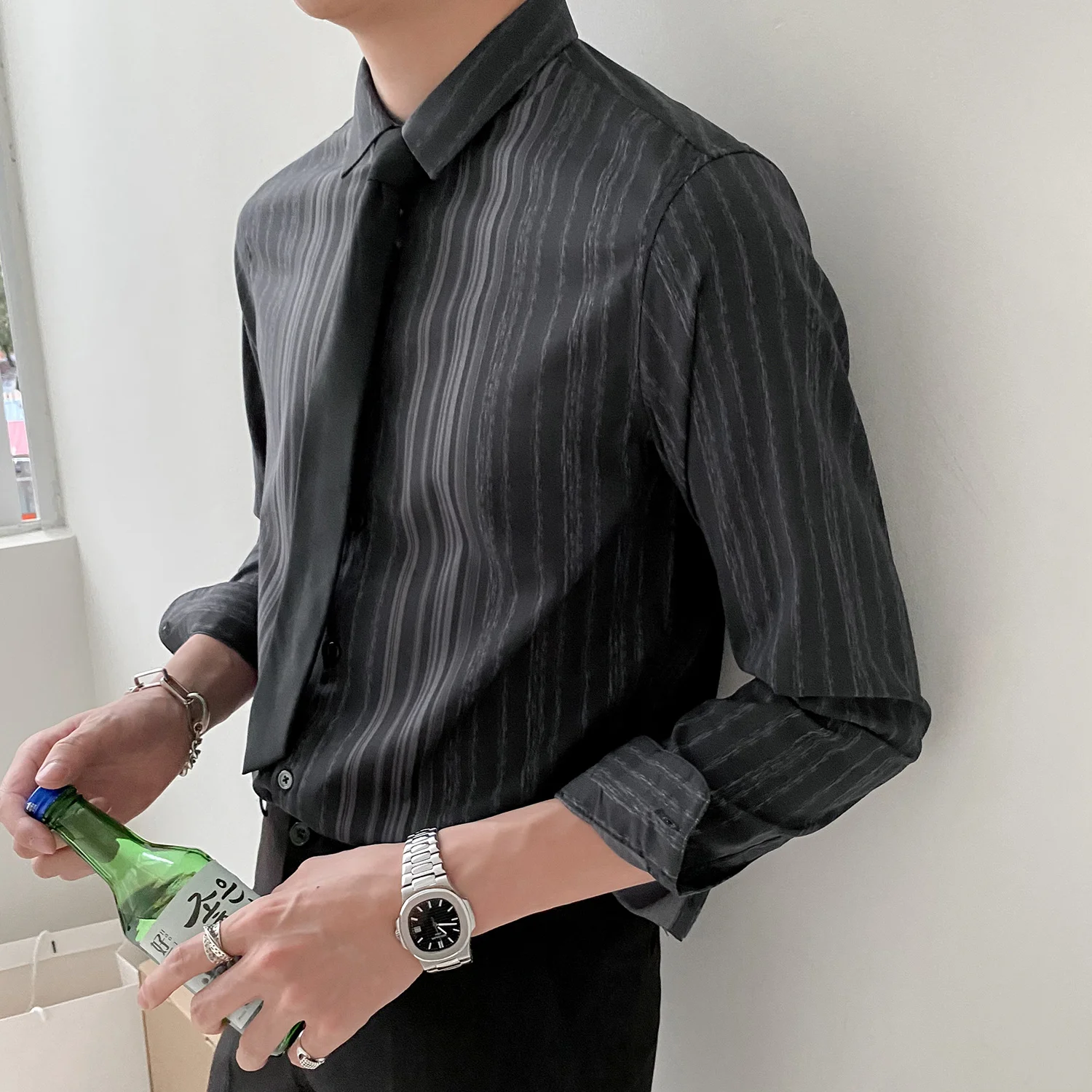 

2021 Spring Men's Striped Shirt Long Sleeve Slim Fit Streetwear Shirts Male Business Casual Social Blouses Chemise Homme O280