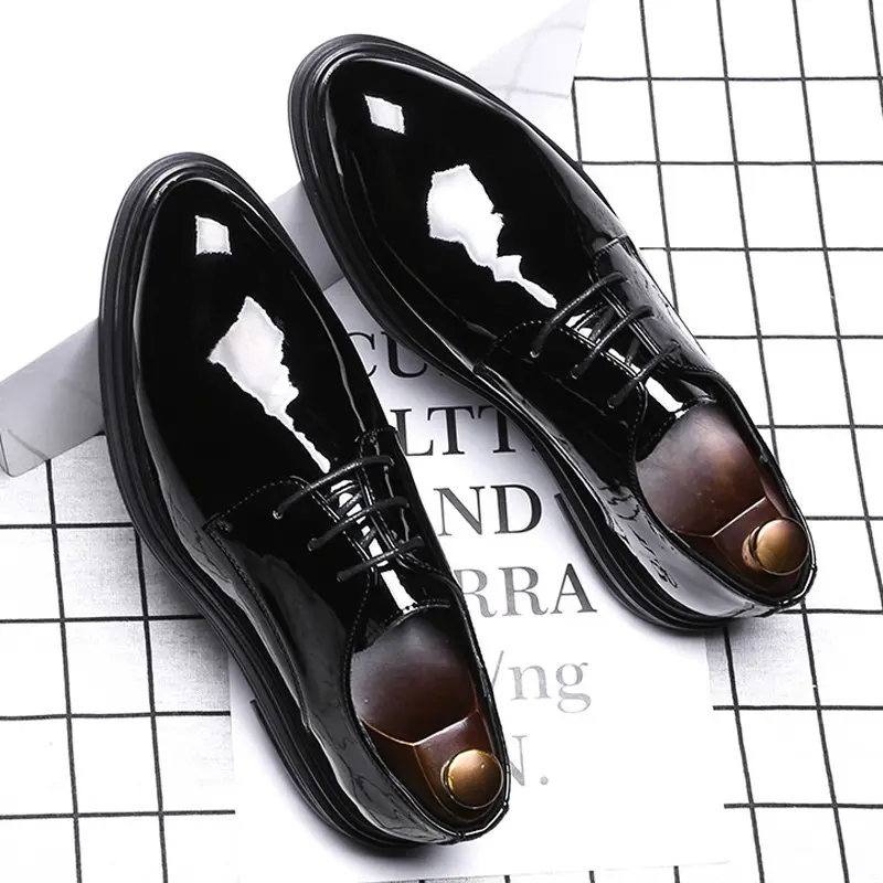 

Concise Designer Mens Black Derby Shoes Fashion Pointed Toe Patent Leather Office Career Business Leisure Zapatos 38-46 ERRFC