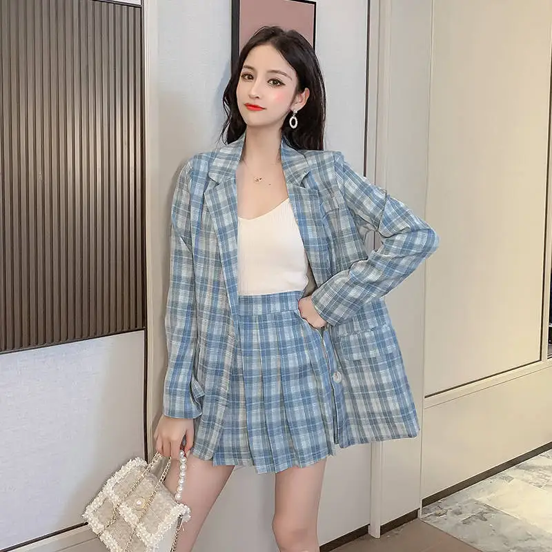 Женский костюм из двух предметов клетчатый пиджак и плиссированная юбка осень 2019