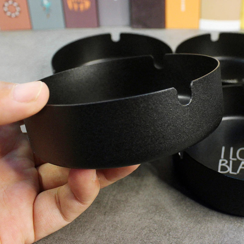 Черная матовая креативная круглая металлическая пепельница из нержавеющей