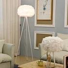Напольная Лампа с перьями, роскошный светильник в скандинавском стиле, для гостиной, спальни, отеля, Постмодернистский минималистичный светильник