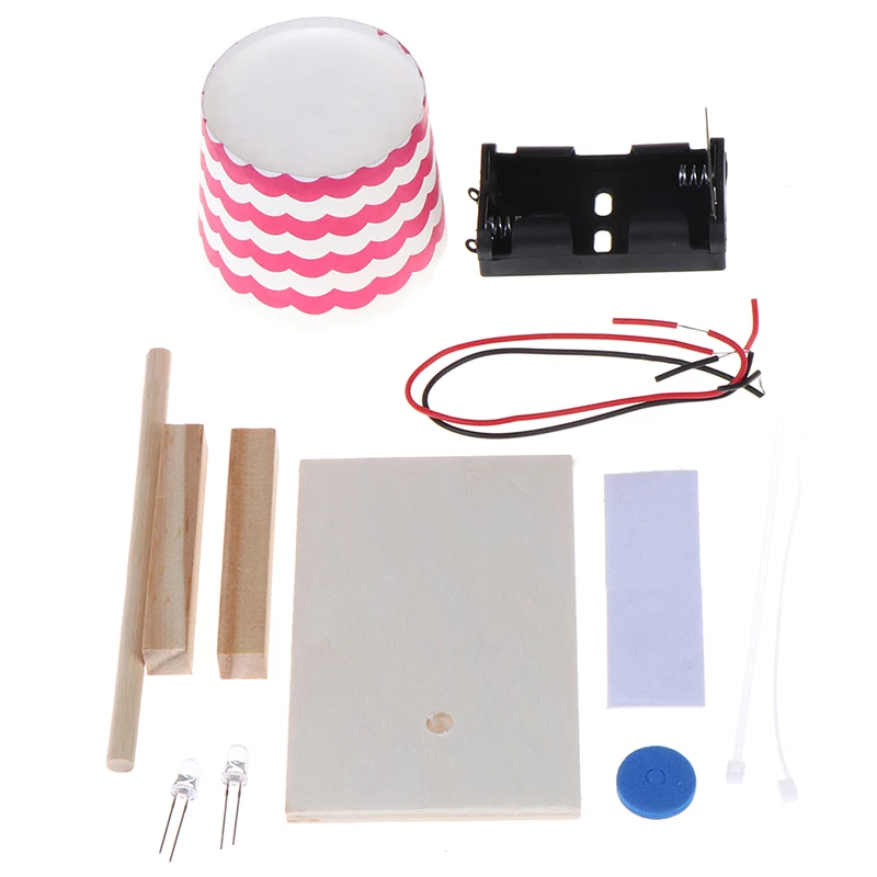 

DIY Desk Lamp Material Kit Table Lamp Assemble Toys Wooden Switch Control Desk Lamp Model Handmade Toys Kids Educational Toy