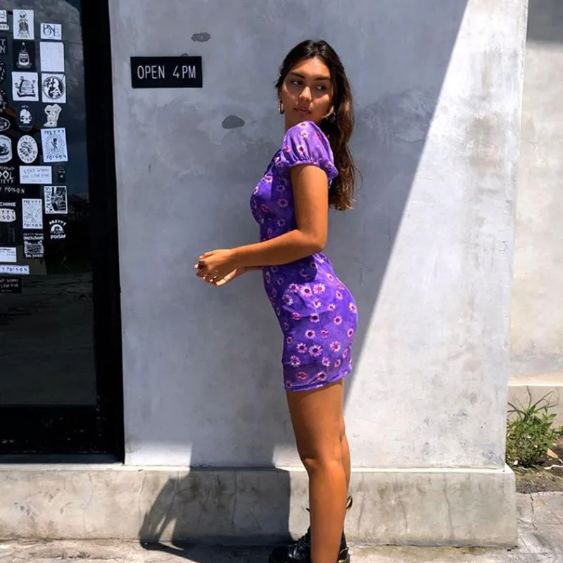 Женское мини платье с цветочным принтом коротким рукавом и пэчворком|Женские