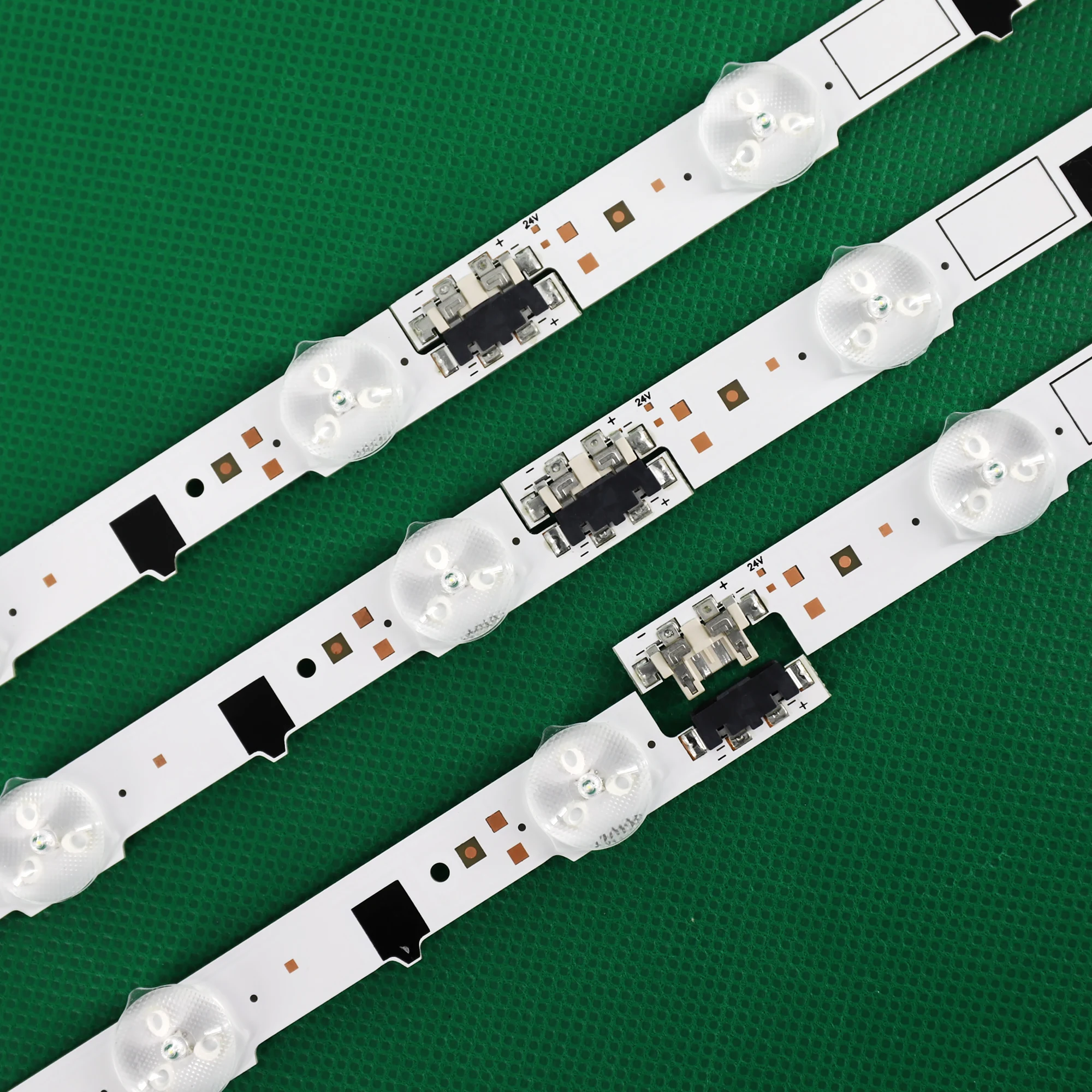 Рисунок 2 - светодиодные ленты 2013SVS42F для