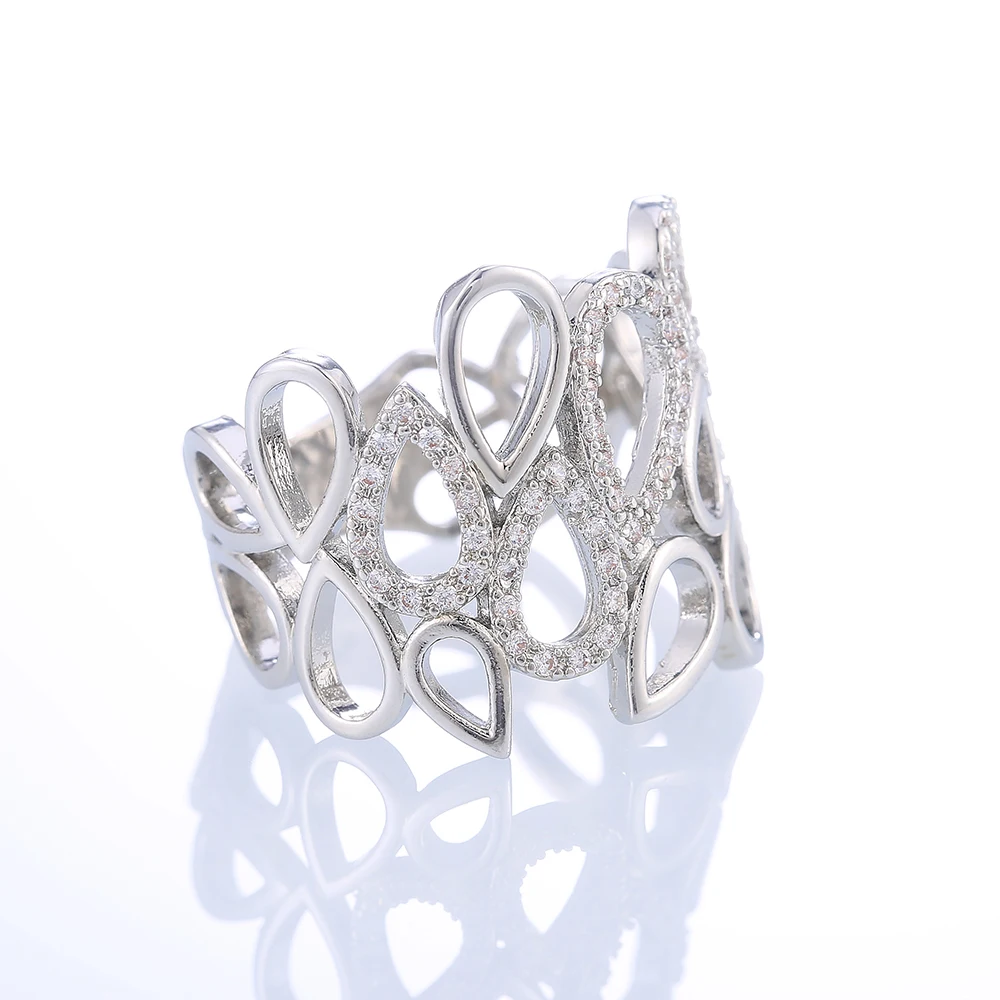 

Elegant Female Ring Oval Shape Design Hollow Sparkling Zircon Wedding Set for Lover Gift Exquisite Fashion Jewelry Hot Sale