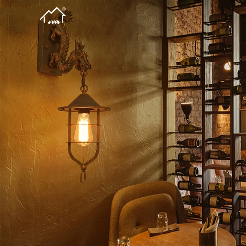 Economici Dell'annata Del Drago A Forma Di Resina Intagliato Lampade Da Parete Industriale Bar Corridoio Camera Da Letto Antico Applique Da Parete Luci Di Soggiorno Deco Di Illuminazione