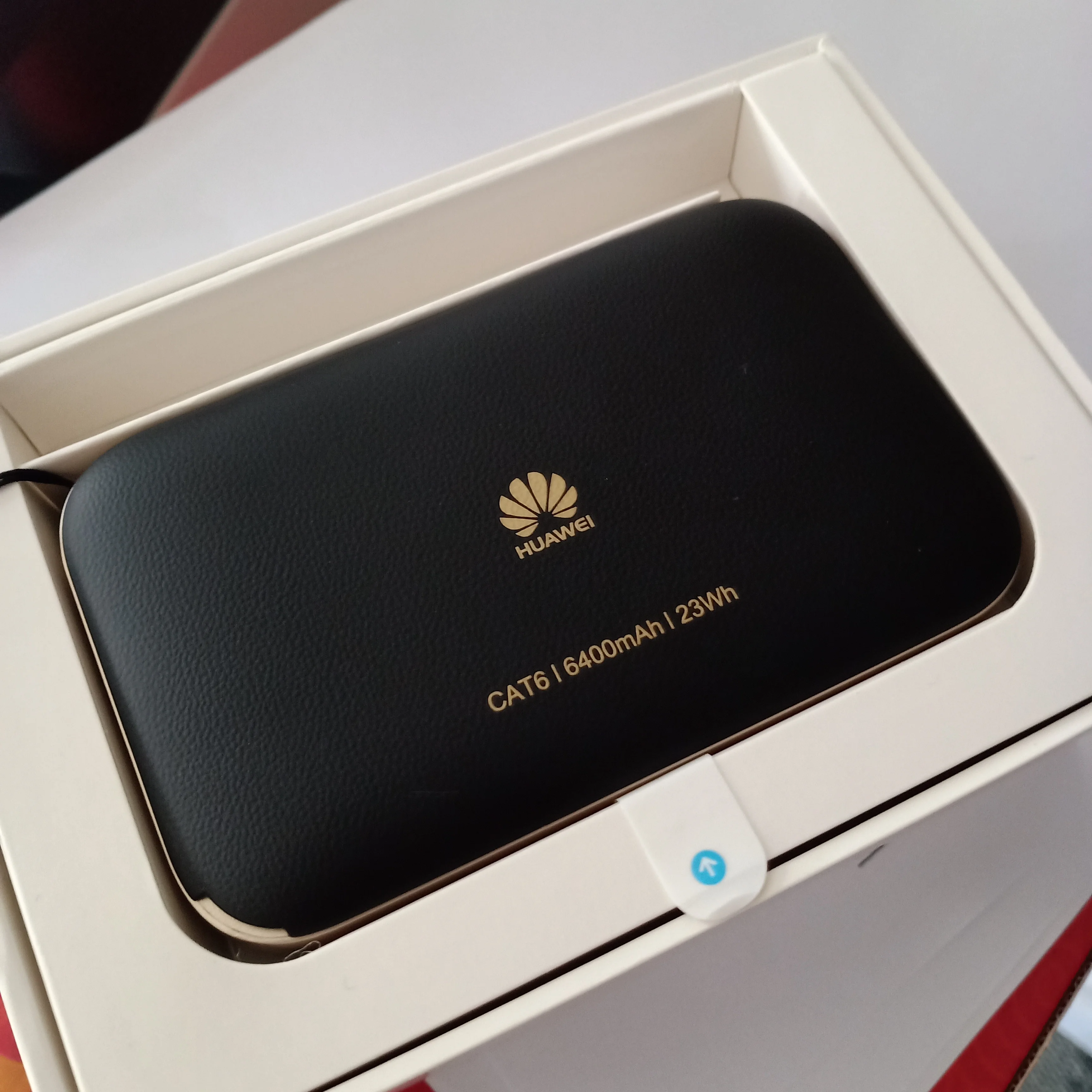 Huawei WiFi 2 Pro E5885| |