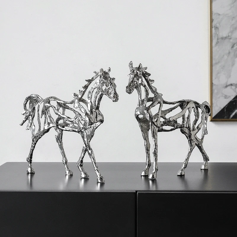

SIMPLE MODERN CREATIVES PLATING HORSE ART SCULPTURE LUXURIOUS STEED FIGURINE IRON CRAFTS HOME DECORATION ACCESSORIES R3769