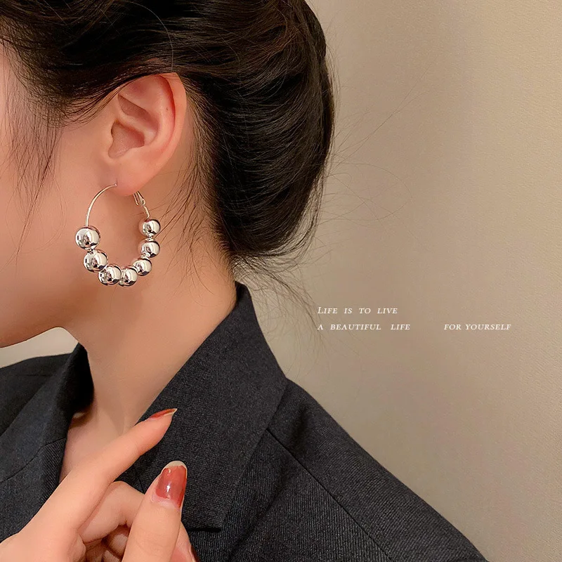 

Серьги женские из серебра 925 пробы с блестящими бусинами