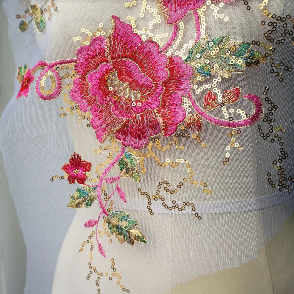 Розовый пион цветок золотые блестки кружевной ткани вышитое свадебное платье