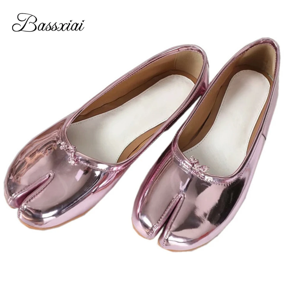 Разноцветные балетки из натуральной кожи с разрезом Балетки на плоской подошве