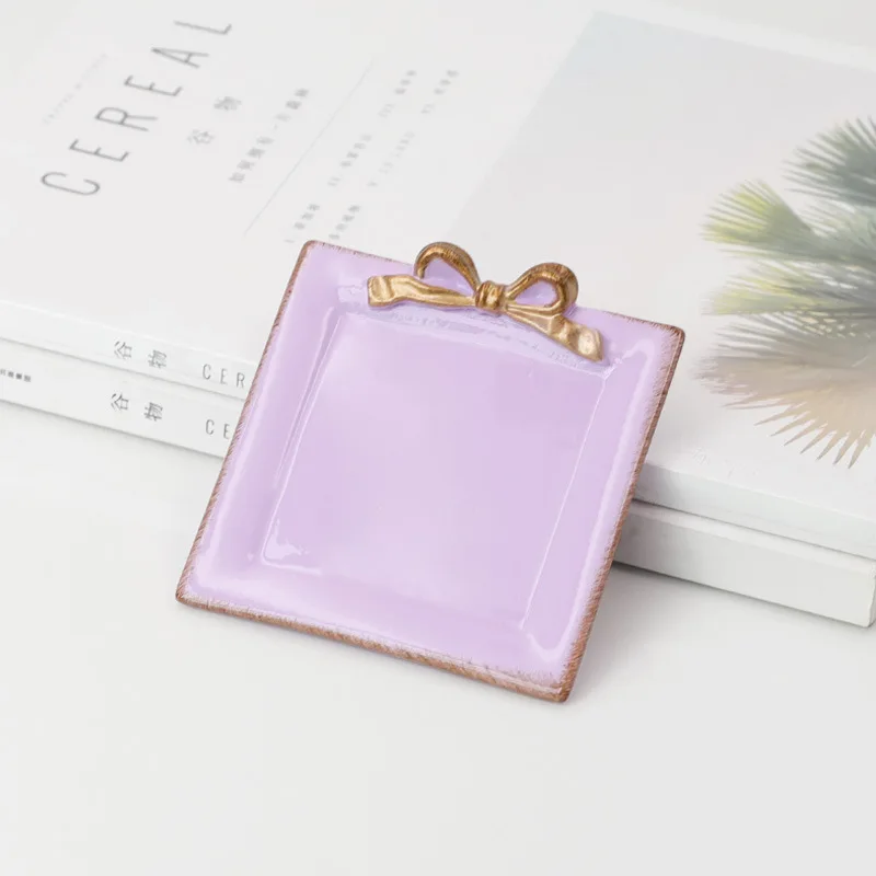 purple square Тарелка из смолы, милая, ретро, позолоченная, с узором в виде банта, тарелка для десерта, фруктового торта, лотки для хранения, украшение дома, 1 шт - Цвет: purple square