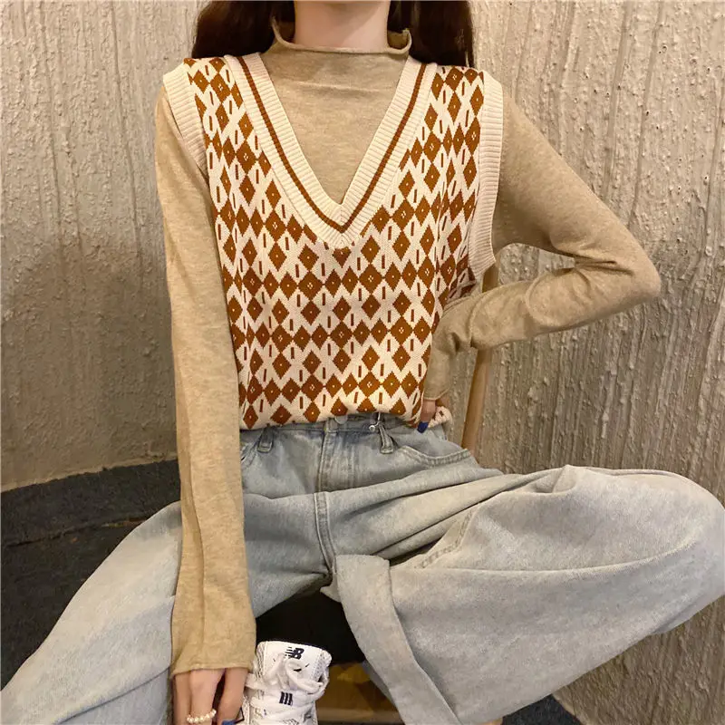 

Vintage v-neck knitted waistcoat women's autumn and winter Korean fashion wear autumn sweater vest coat horse clip coat