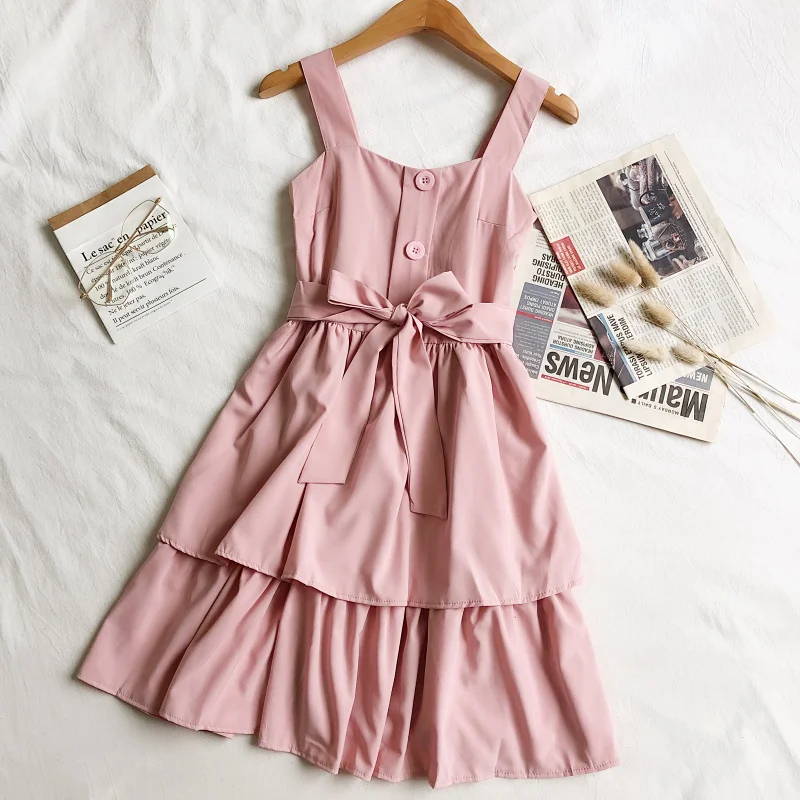 Женское платье на бретельках с открытыми плечами тонкое двухслойное торт белое