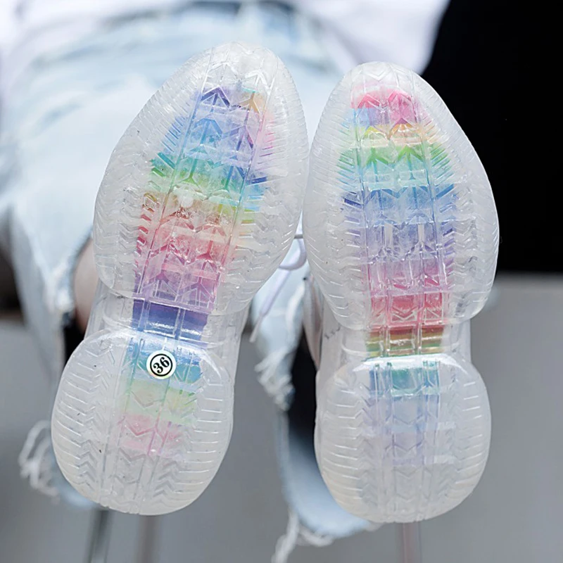 Женские кроссовки на платформе и прозрачном каблуке 5 см с закругленным носком