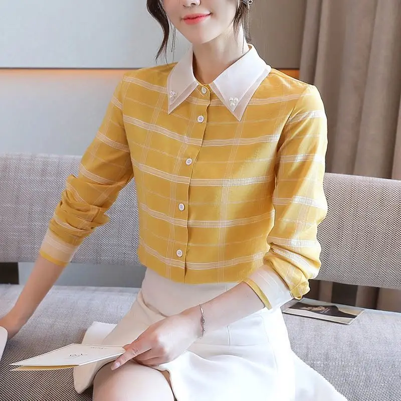 

2021 Summer Wear Fashion Chiffon Shirt Women's New Fashion Lapel Plaid Short-Sleeved Shirt Slimming Women's Wear Belly Covering