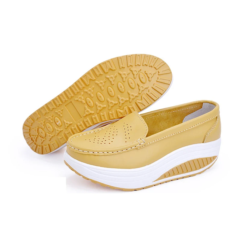 Женские туфли из натуральной кожи черные на танкетке с мягкой подошвой для