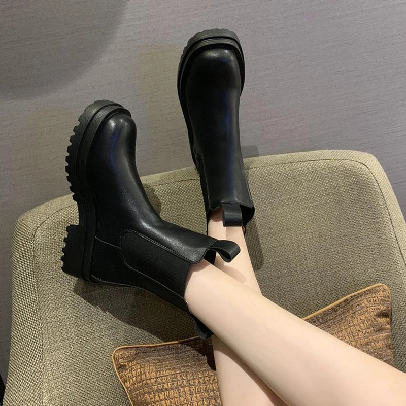 Black Leather Boots for Women Platform shoes Snow Boots Women Leather Platform Winter Boots Waterproof Women autumn Shoes New