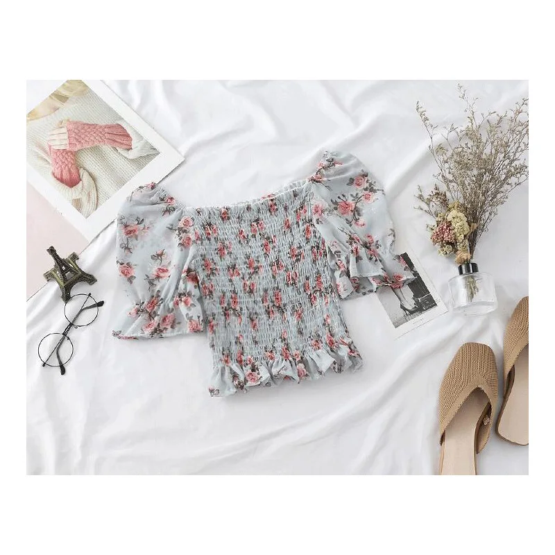 Женская блузка с открытыми плечами цветочным принтом и оборками |