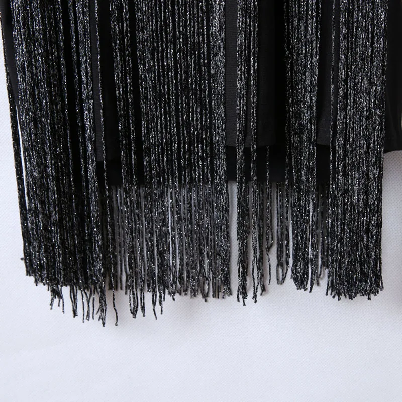 Платье с высоким воротом BLINGSTORY градиентной цепочкой и кисточками | Женская