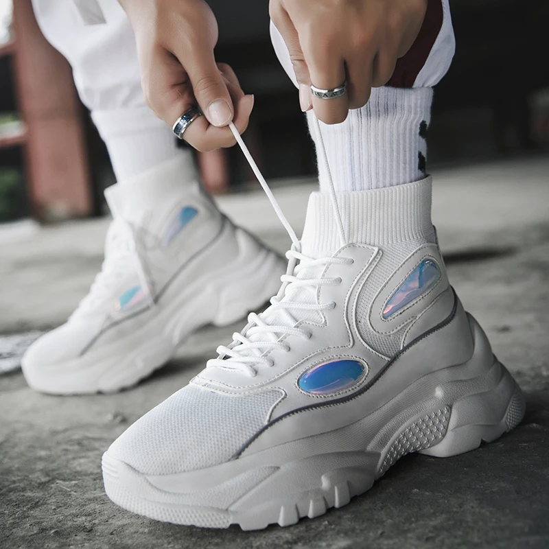 Пара спортивных кроссовок для бега мужчин и женщин Белые кроссовки на платформе