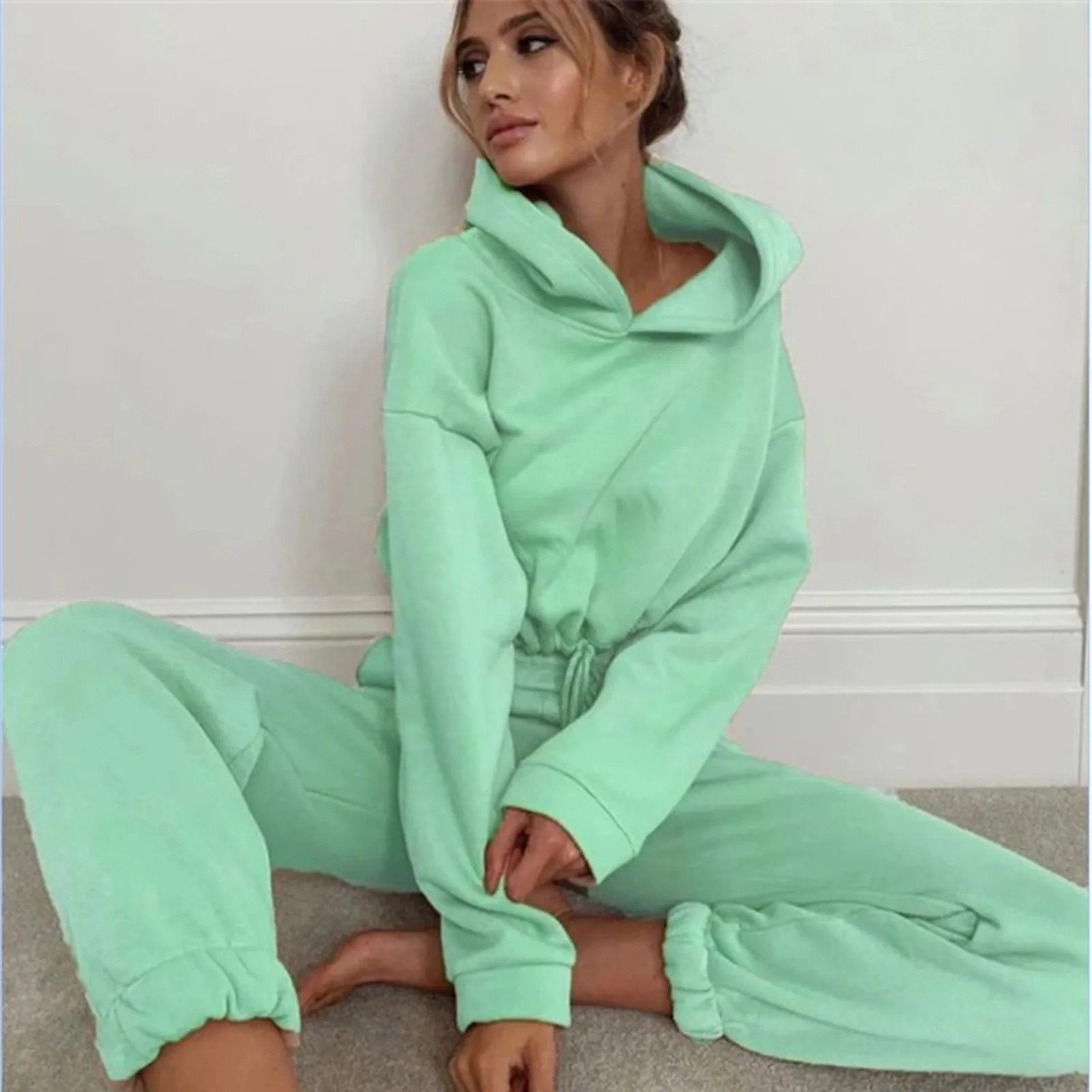 

Women Sports 2 Pieces Set Sweatshirts Pullover Hoodies Pants Suit 2020 Home Sweatpants Trousers Outfits Solid Casual Tracksuit