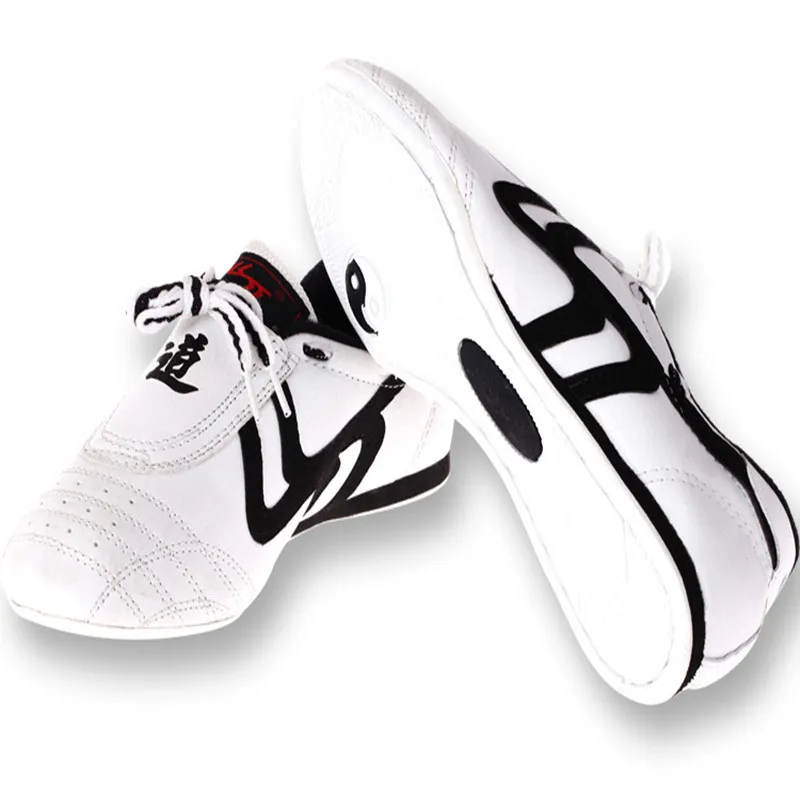 

Taekwondo Shoes Taekwondo Sport Boxing Kung Fu TaiChi Lightweight Breathable Shoes for Adults and Children Karate Taekwondo 2021