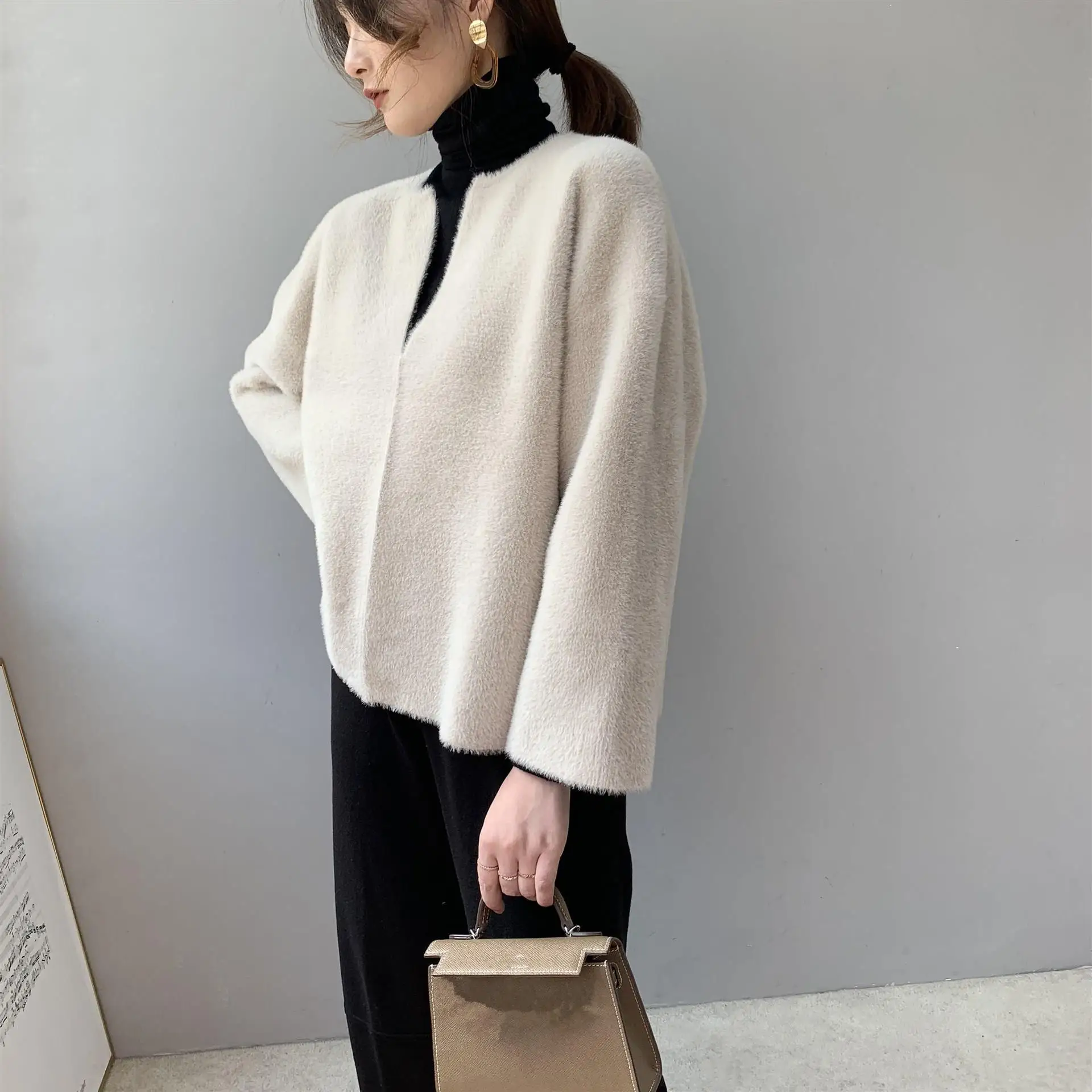 Трикотажные имитация воды бархатный свитер v-образным вырезом с длинными